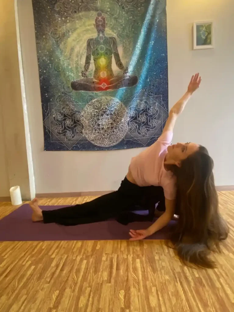 posture de vinyasa yoga à bergerac
